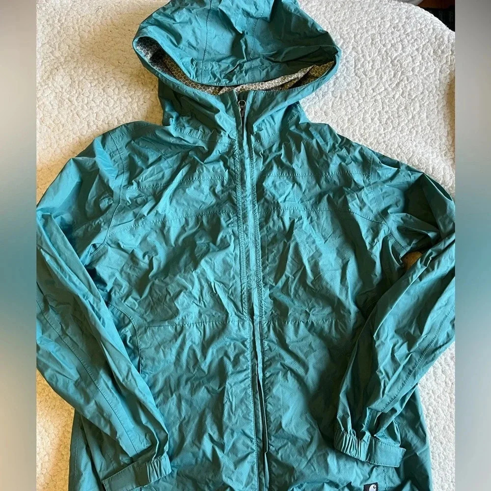 Carhartt windbreaker, women’s size small